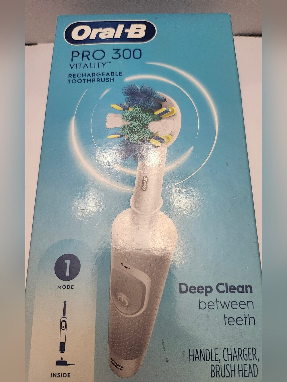 Oral-B Pro 300 Vitality Rechargeable Toothbrush - New Sealed Box